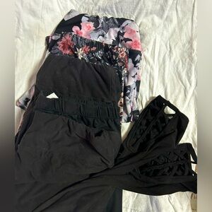 FIVE pairs of leggings xl